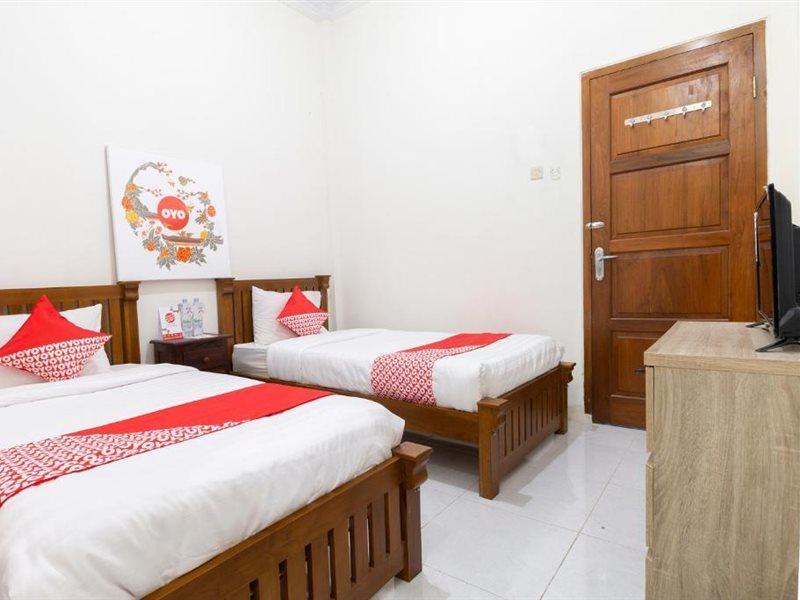 Reddoorz Syariah Near Pakuwon Mall Jogja Kejayan Exteriör bild