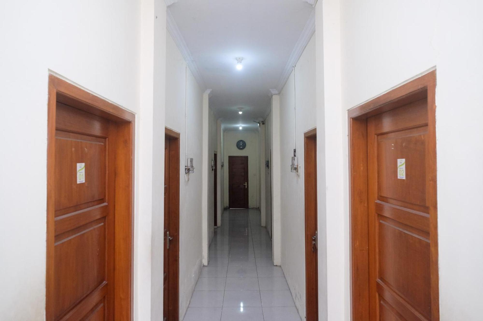 Reddoorz Syariah Near Pakuwon Mall Jogja Kejayan Exteriör bild