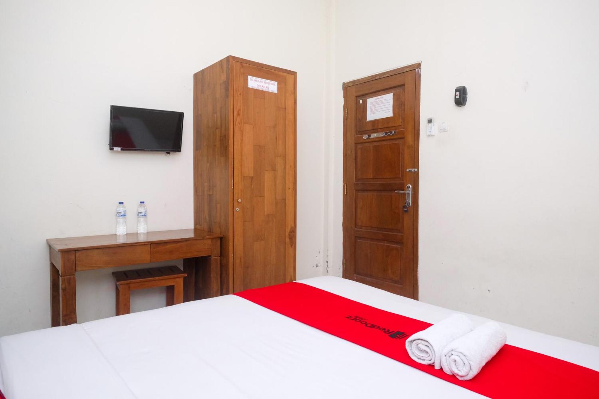 Reddoorz Syariah Near Pakuwon Mall Jogja Kejayan Exteriör bild