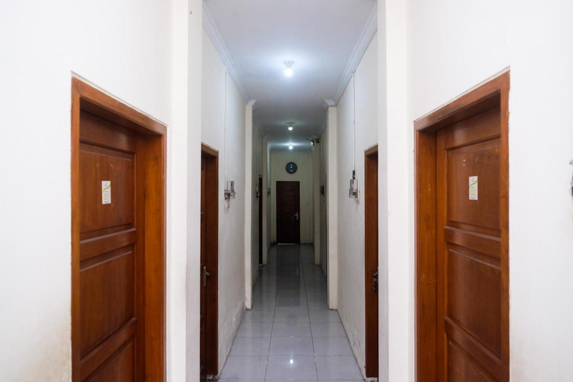 Reddoorz Syariah Near Pakuwon Mall Jogja Kejayan Exteriör bild
