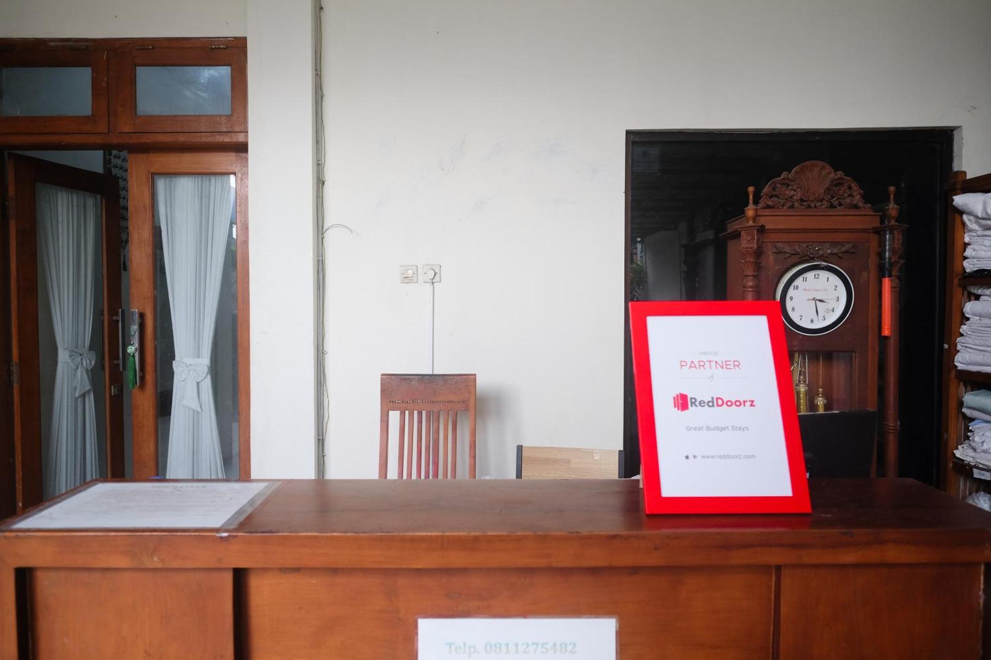 Reddoorz Syariah Near Pakuwon Mall Jogja Kejayan Exteriör bild