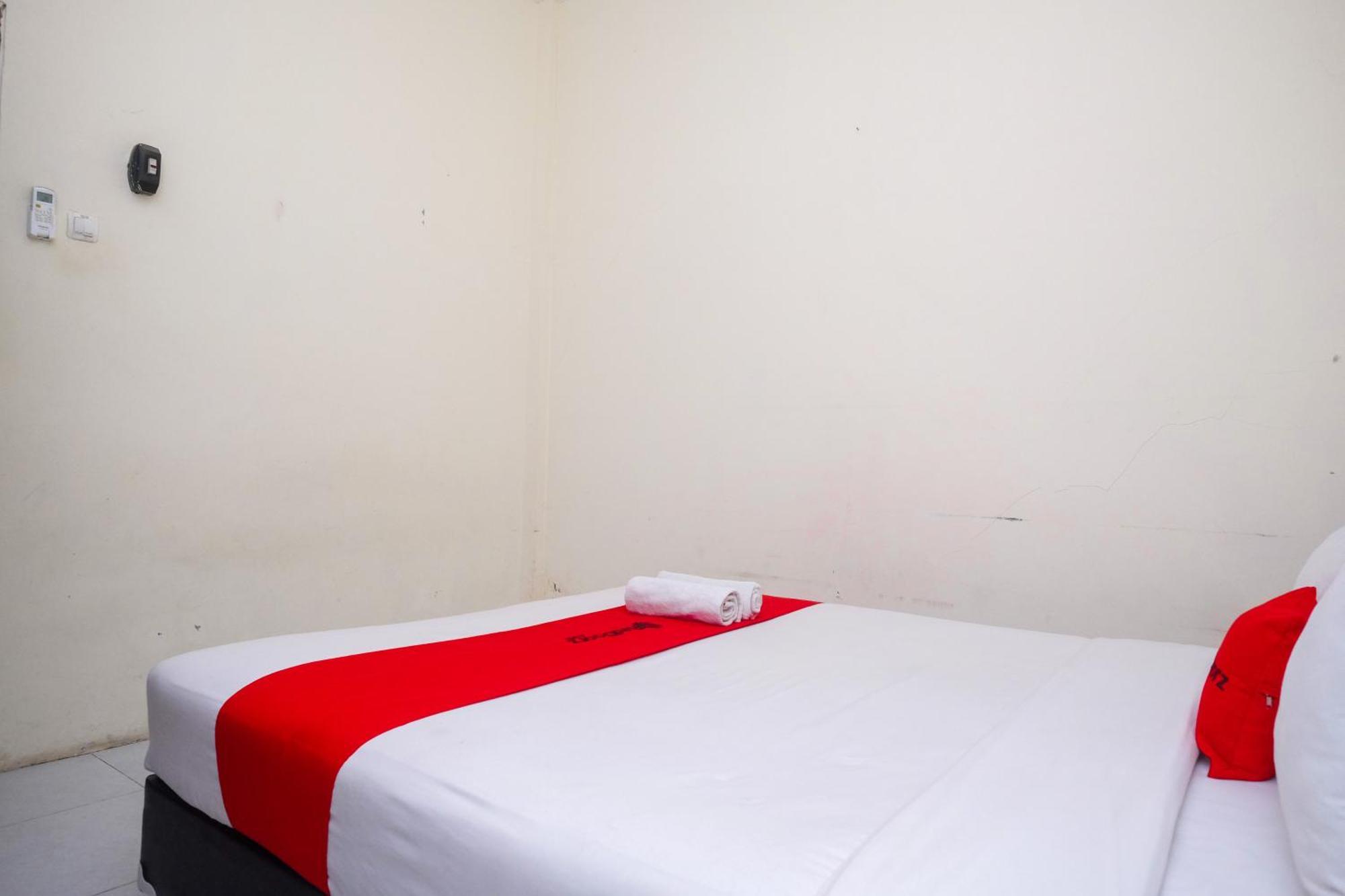 Reddoorz Syariah Near Pakuwon Mall Jogja Kejayan Exteriör bild