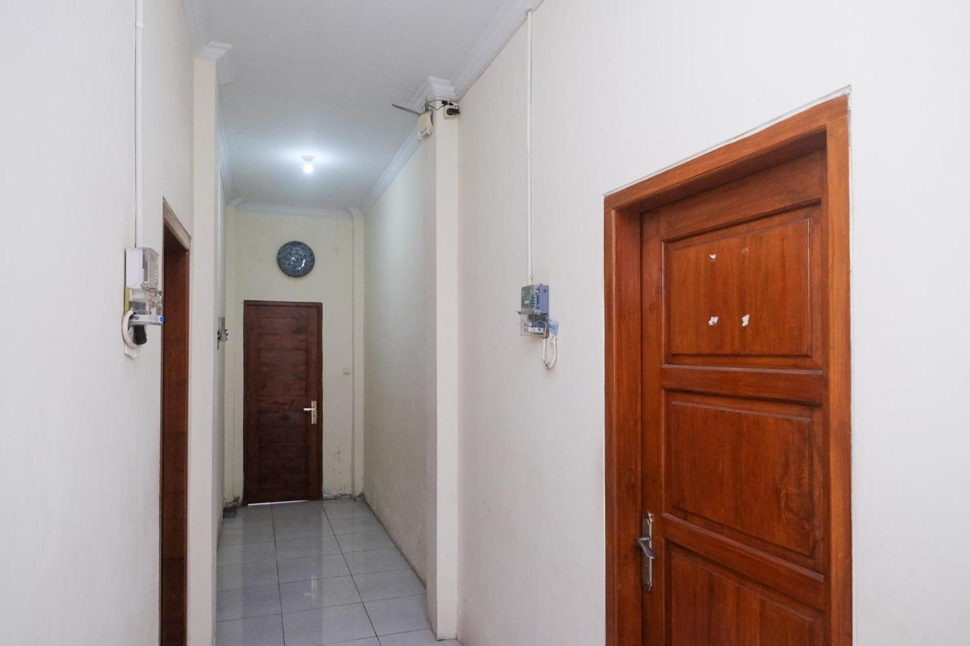 Reddoorz Syariah Near Pakuwon Mall Jogja Kejayan Exteriör bild