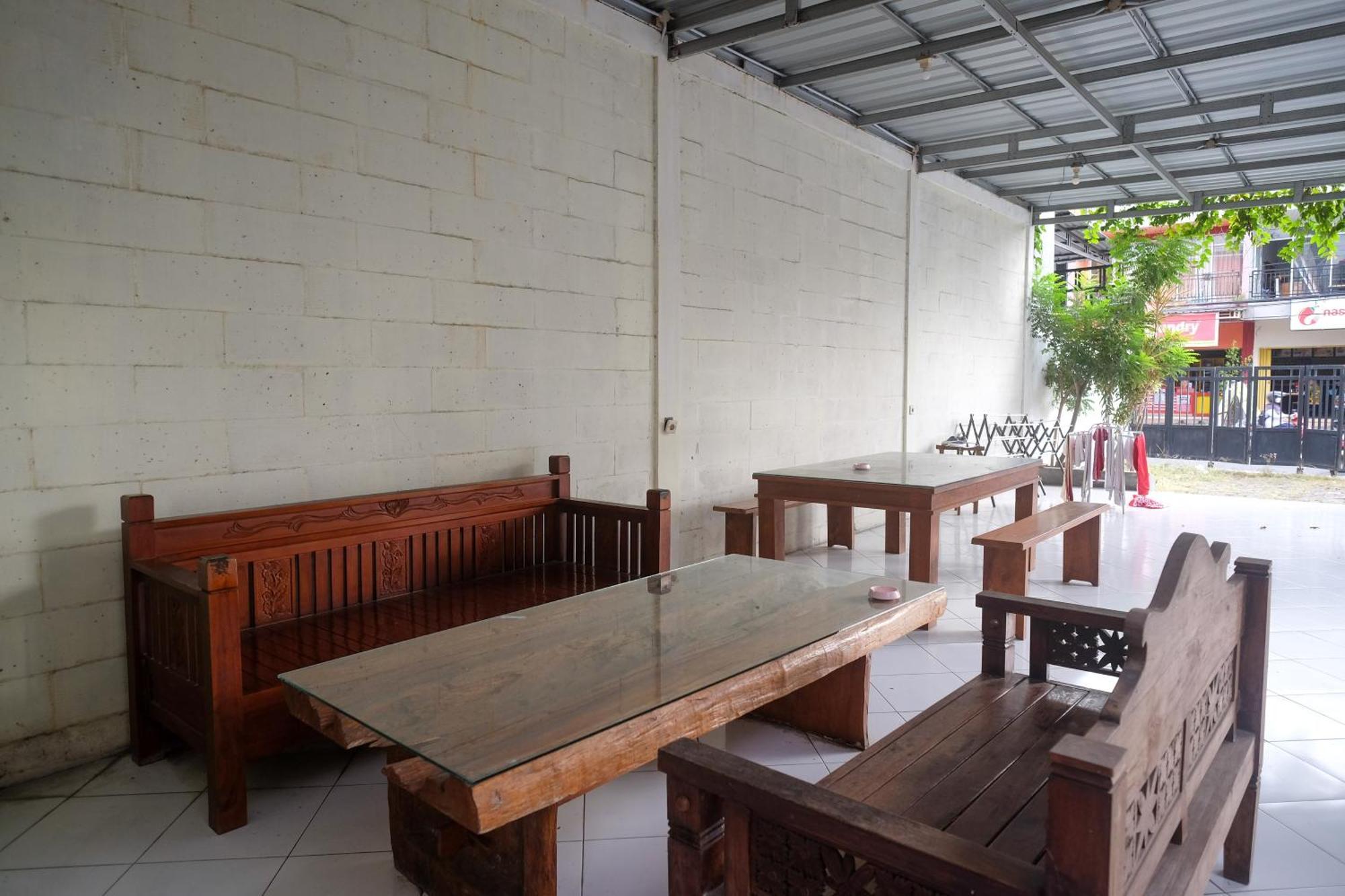 Reddoorz Syariah Near Pakuwon Mall Jogja Kejayan Exteriör bild