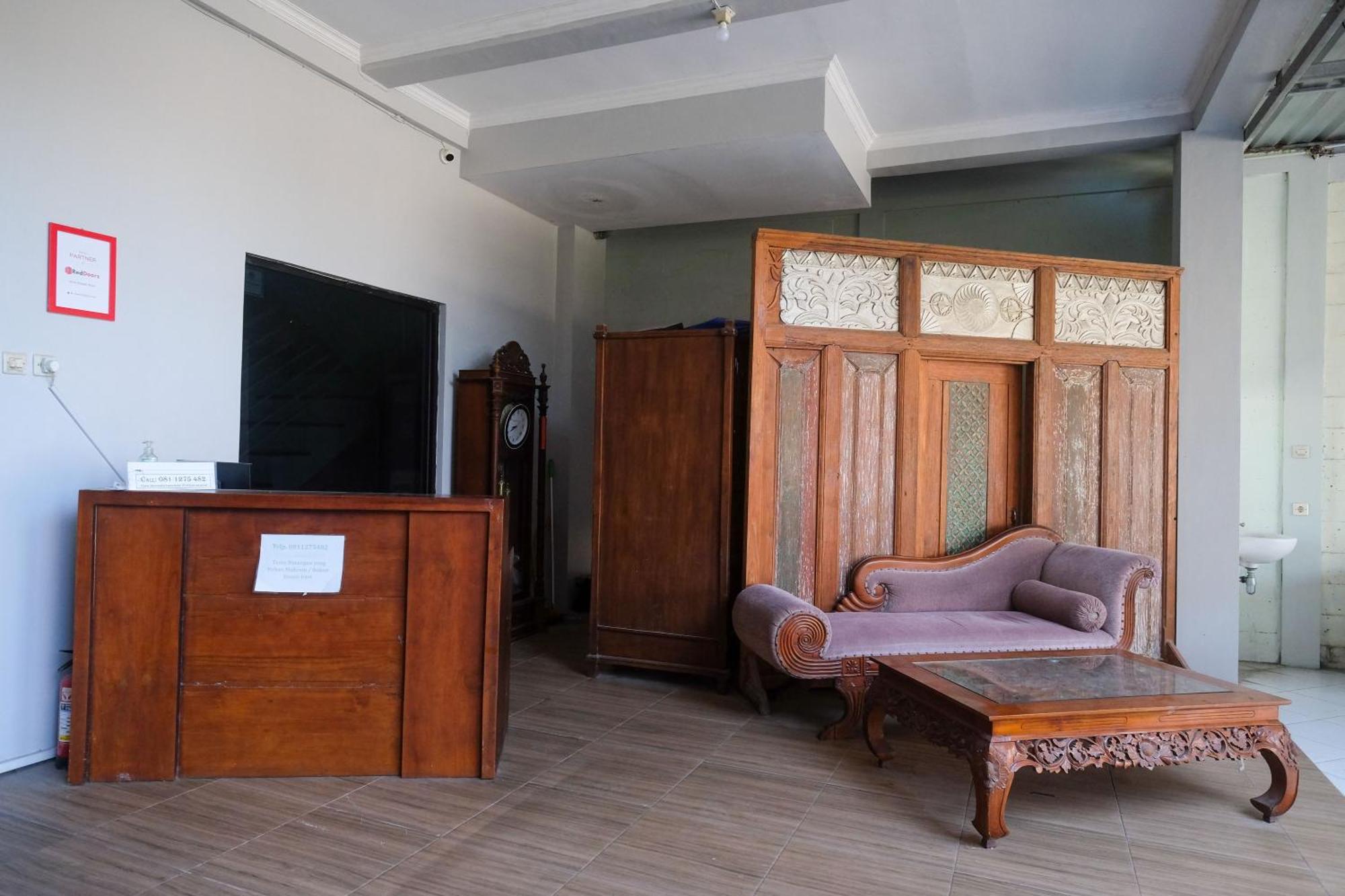 Reddoorz Syariah Near Pakuwon Mall Jogja Kejayan Exteriör bild