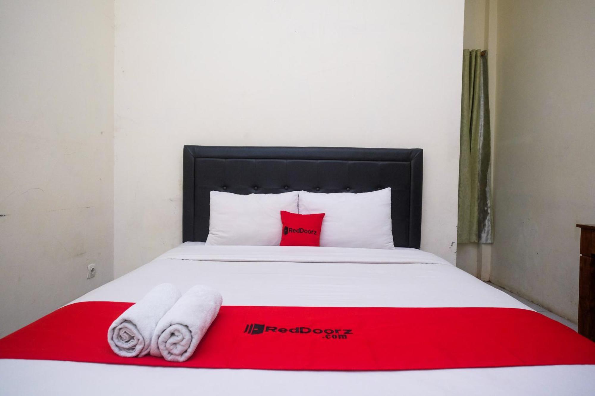 Reddoorz Syariah Near Pakuwon Mall Jogja Kejayan Exteriör bild