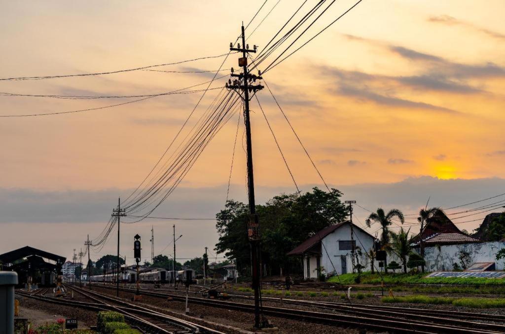 Reddoorz Syariah Near Pakuwon Mall Jogja Kejayan Exteriör bild